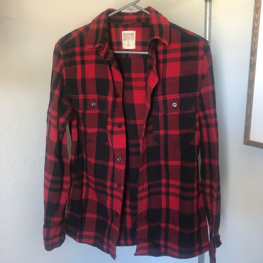 Button up flannel style shirt